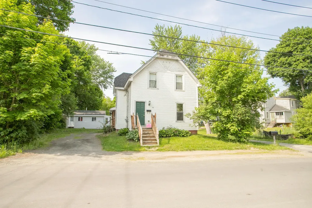 11 Tibbetts Street Brewer ME 04412