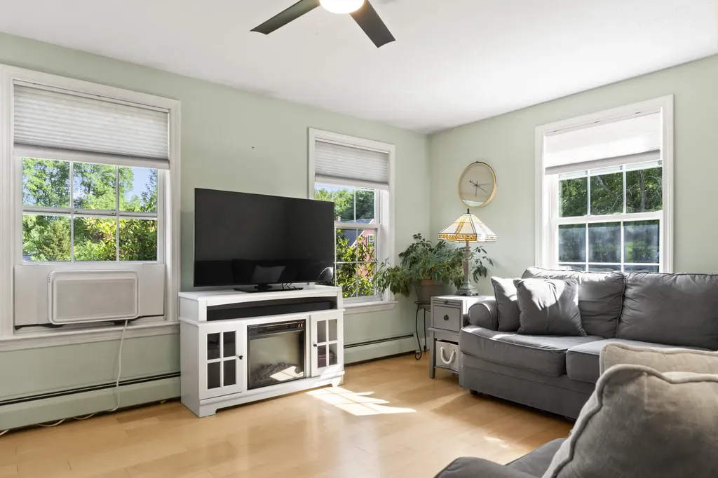 14 Willowdale Drive Gorham ME 04038