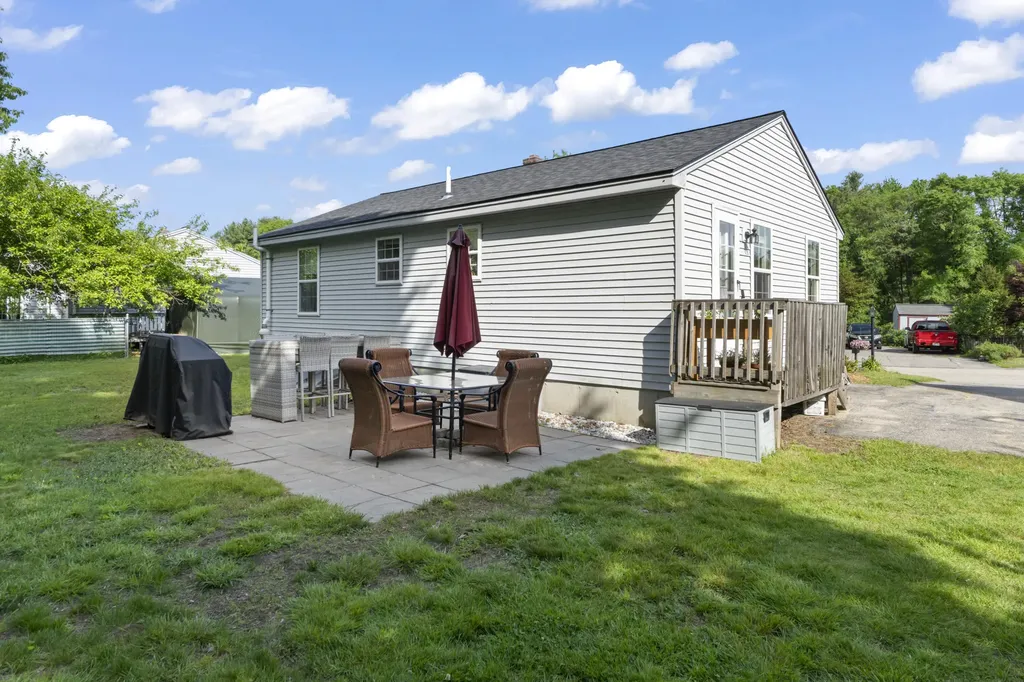 14 Willowdale Drive Gorham ME 04038