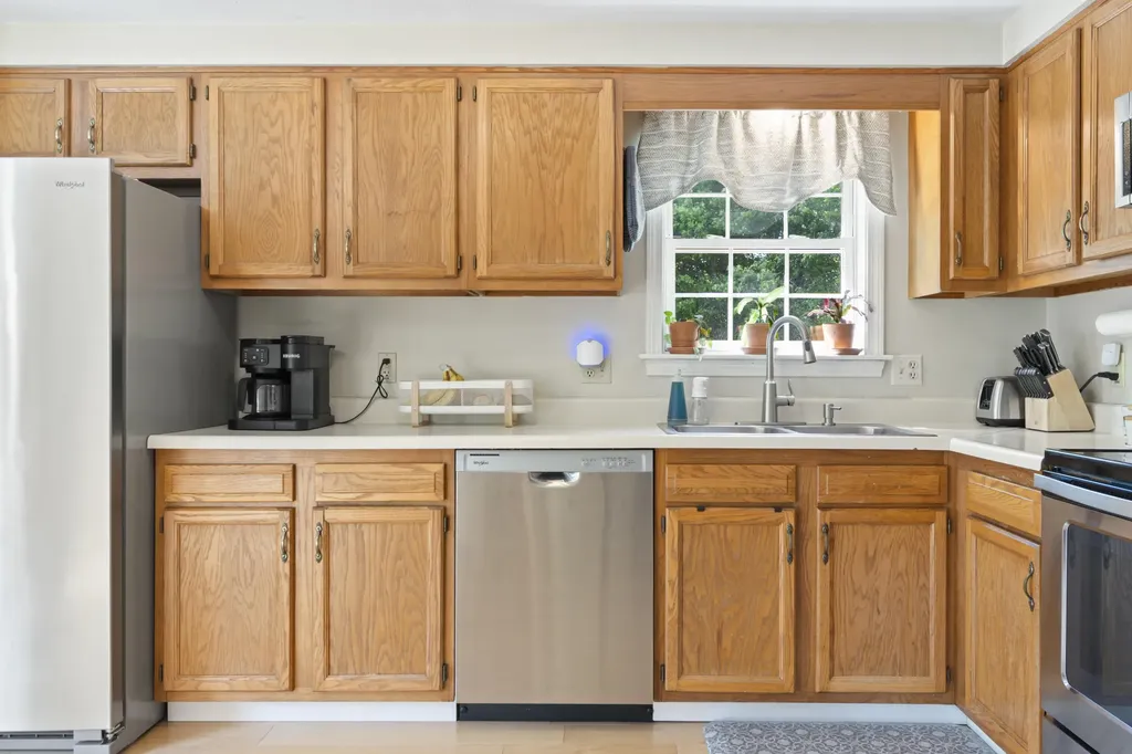 14 Willowdale Drive Gorham ME 04038