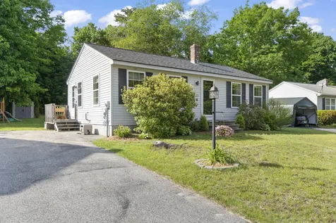 14 Willowdale Drive Gorham ME 04038
