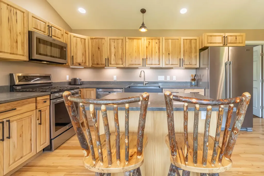 3279 Union Street Glenburn ME 04401
