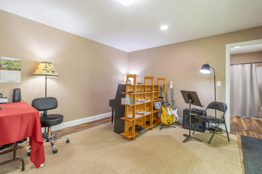 3279 Union Street Glenburn ME 04401