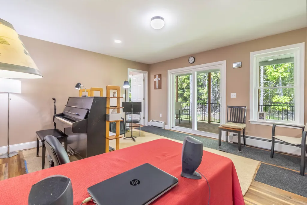 3279 Union Street Glenburn ME 04401