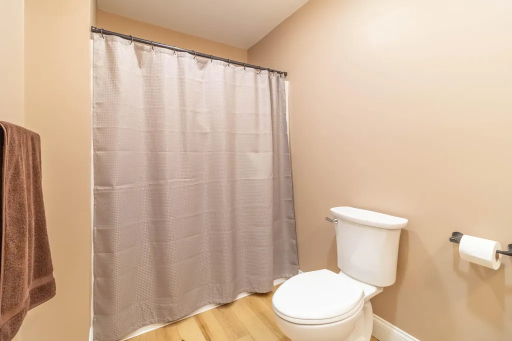 3279 Union Street Glenburn ME 04401