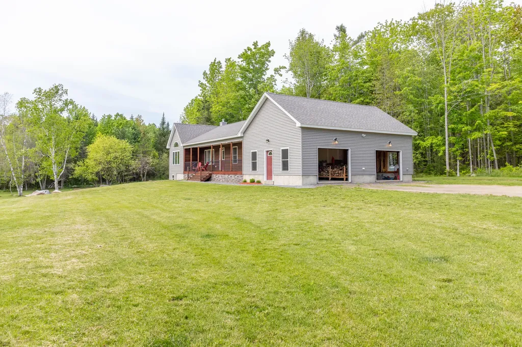 3279 Union Street Glenburn ME 04401