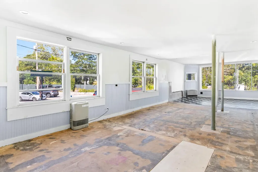 736 Forest Avenue Portland ME 04103