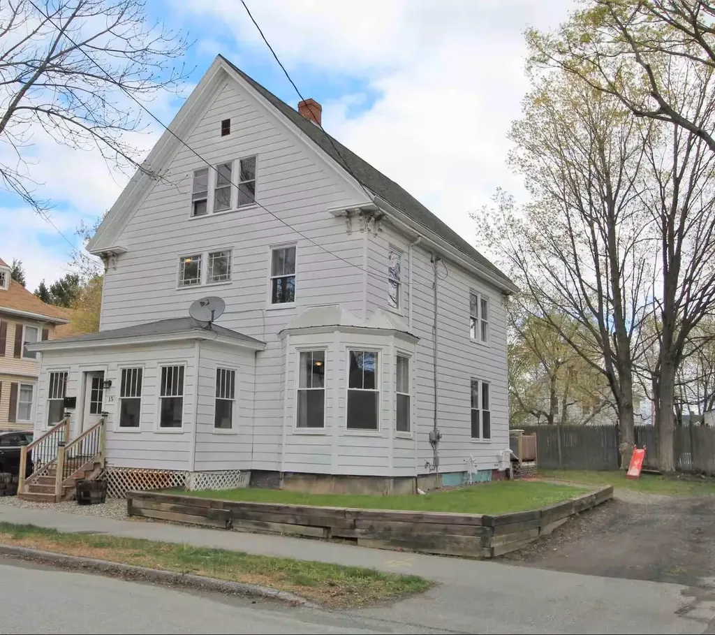 Bangor ME, 15 Maple Street