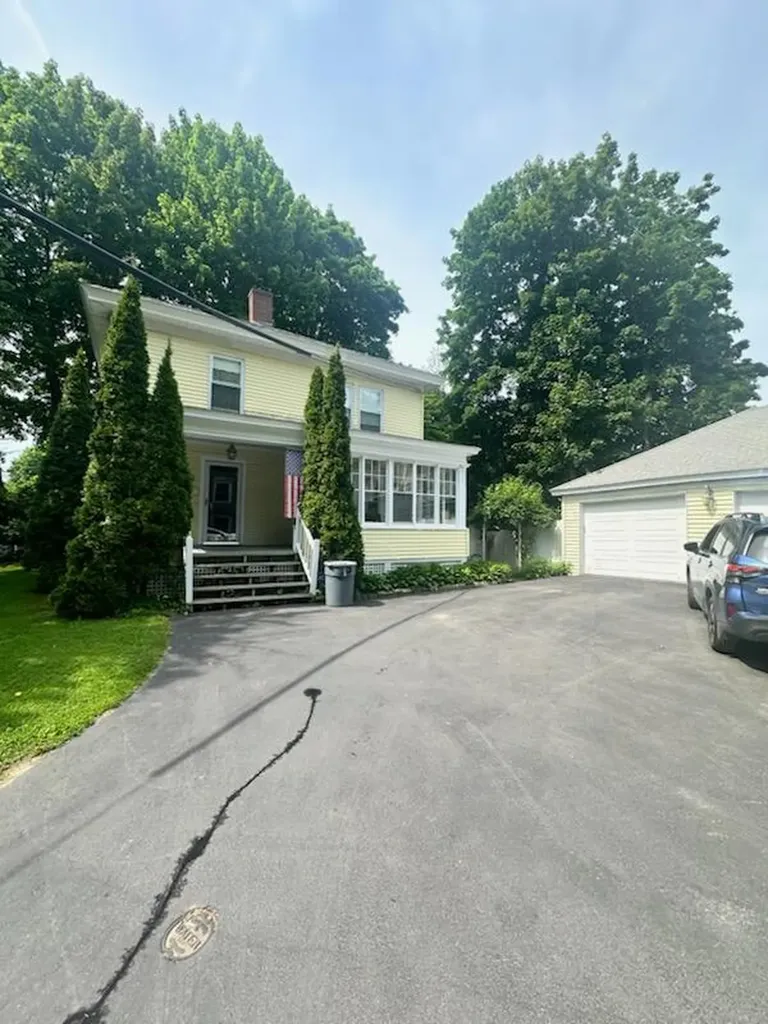 6 Lambard Court Augusta ME 04330