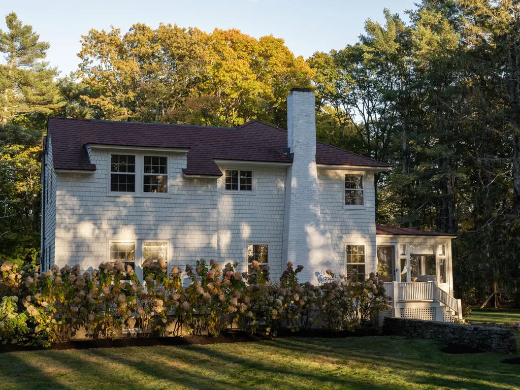 13 Foreside Road Falmouth ME 04105