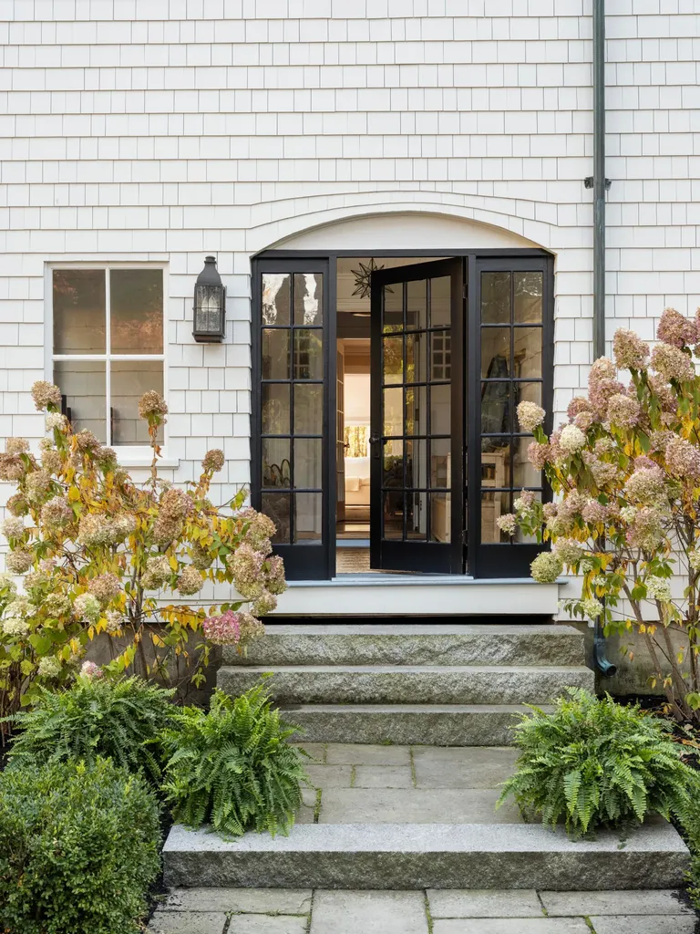13 Foreside Road Falmouth ME 04105