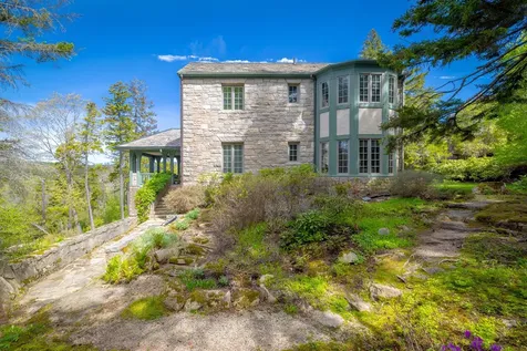 6 Cliffhanger Lane Mount Desert ME 04675