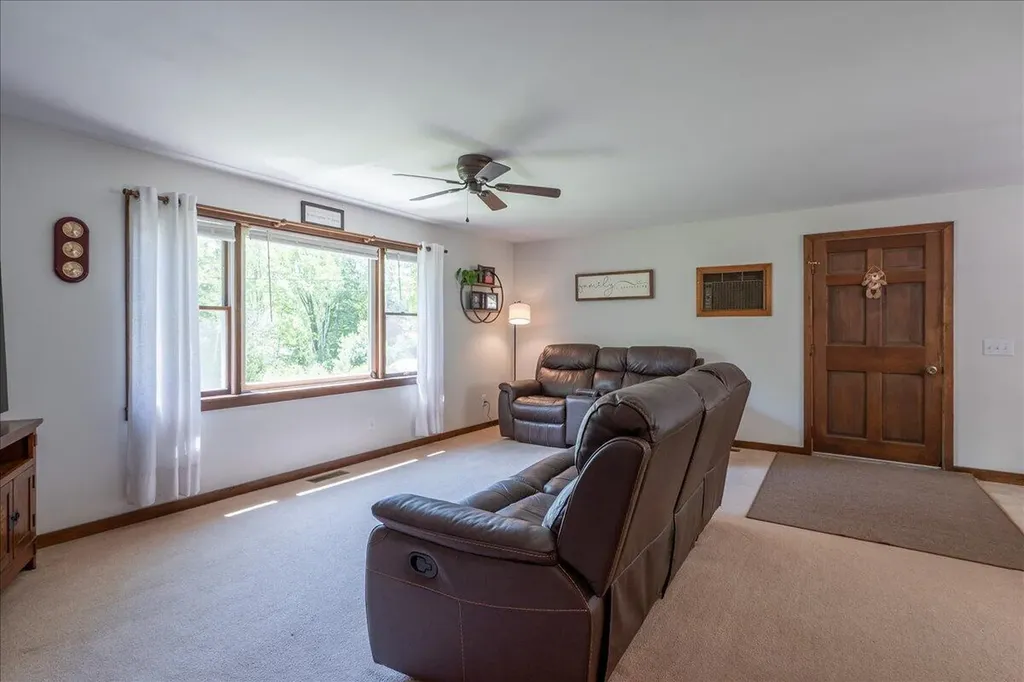 131 Bayside W Owls Head ME 04854