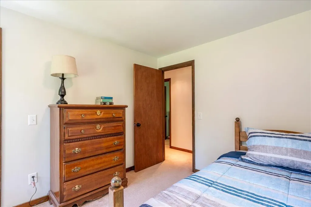 131 Bayside W Owls Head ME 04854