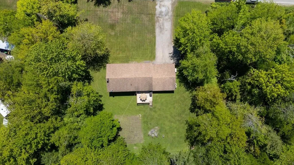 131 Bayside W Owls Head ME 04854