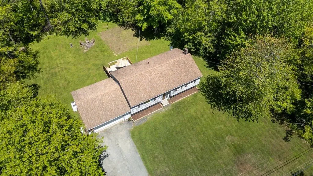 131 Bayside W Owls Head ME 04854