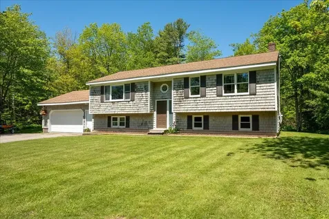 131 Bayside W Owls Head ME 04854