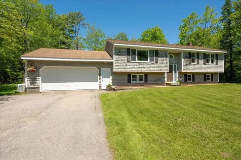 131 Bayside W Owls Head ME 04854