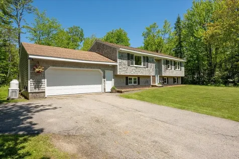 131 Bayside W Owls Head ME 04854