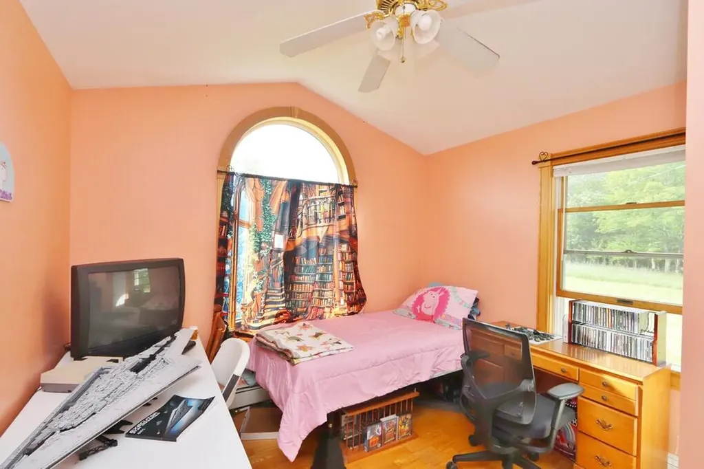 45 Grandview Drive Eddington ME 04428