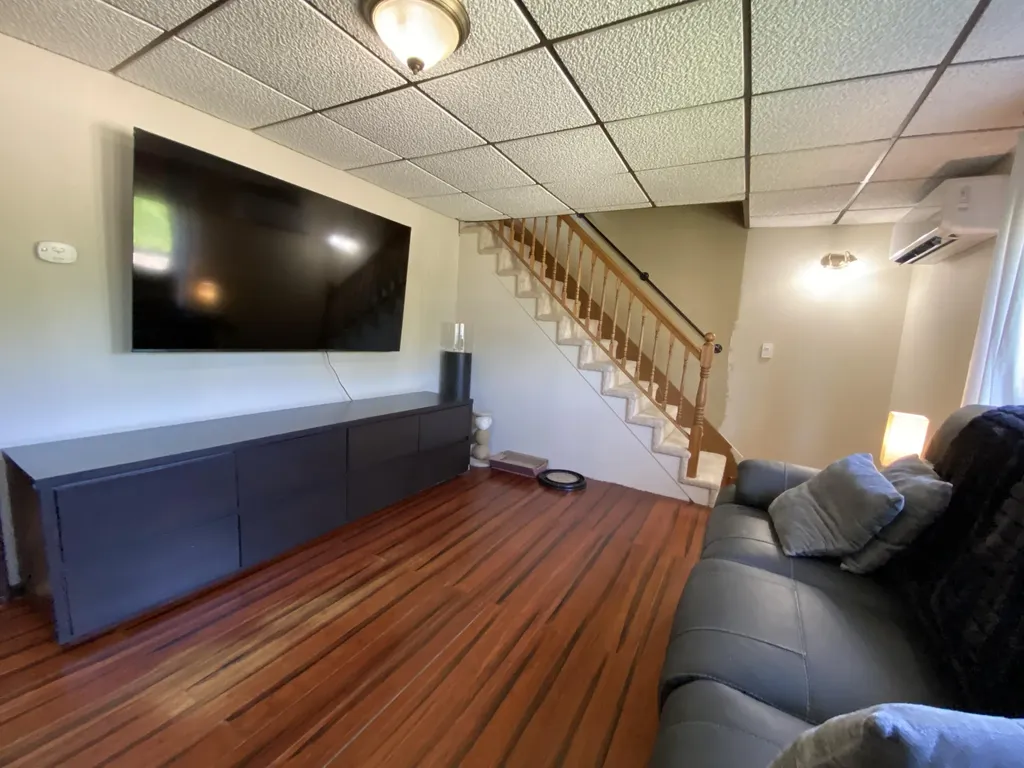 108 Union Street Orono ME 04473