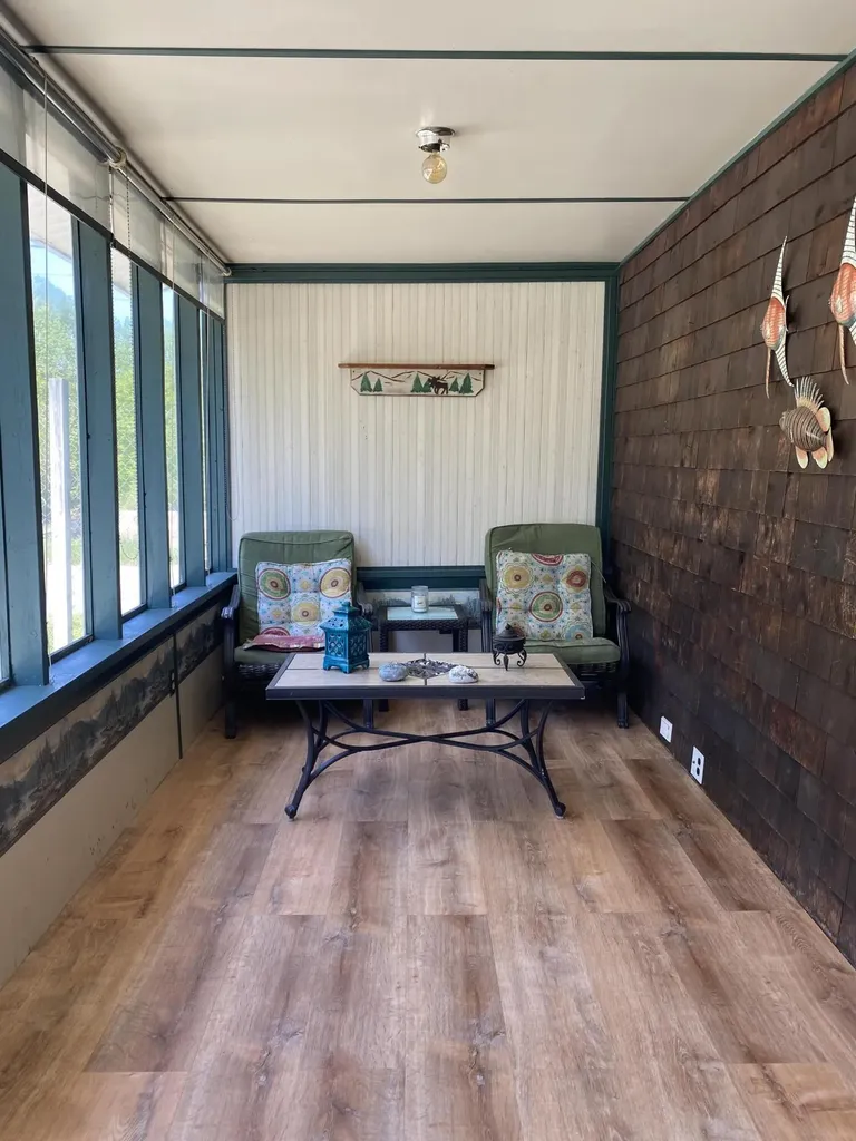 108 Union Street Orono ME 04473