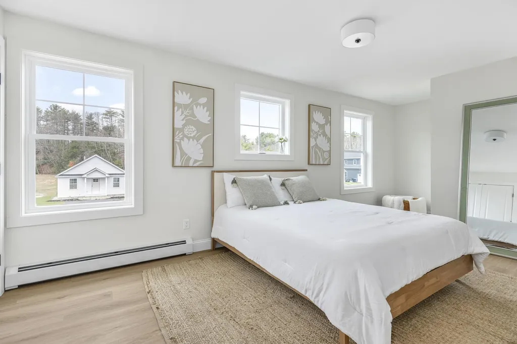 33 Feldspar Lane Cumberland ME 04021