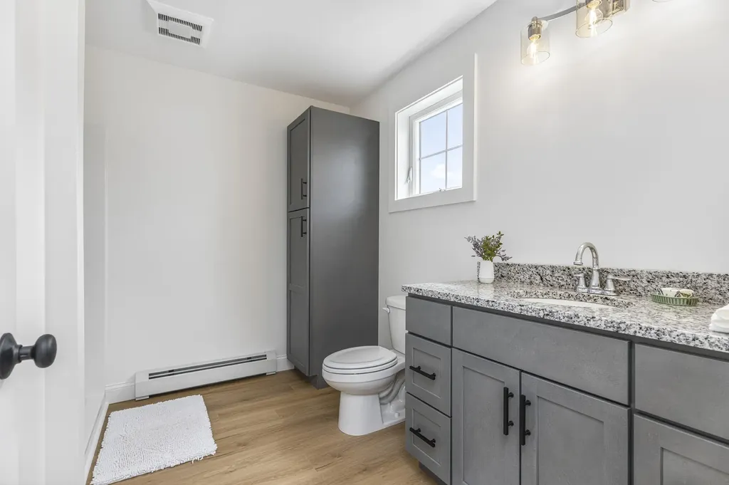 33 Feldspar Lane Cumberland ME 04021