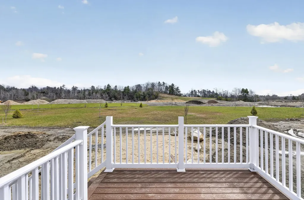 33 Feldspar Lane Cumberland ME 04021