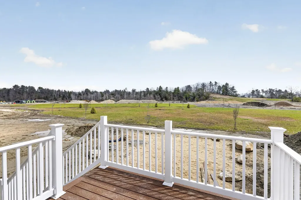 33 Feldspar Lane Cumberland ME 04021