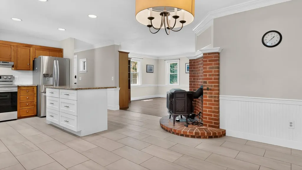 39 Village Woods Circle Gorham ME 04038