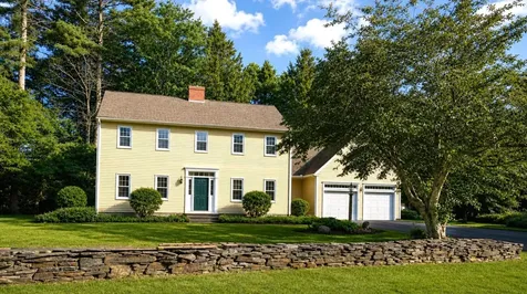 39 Village Woods Circle Gorham ME 04038