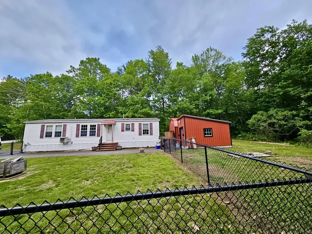 4 Crestview Drive Lewiston ME 04240