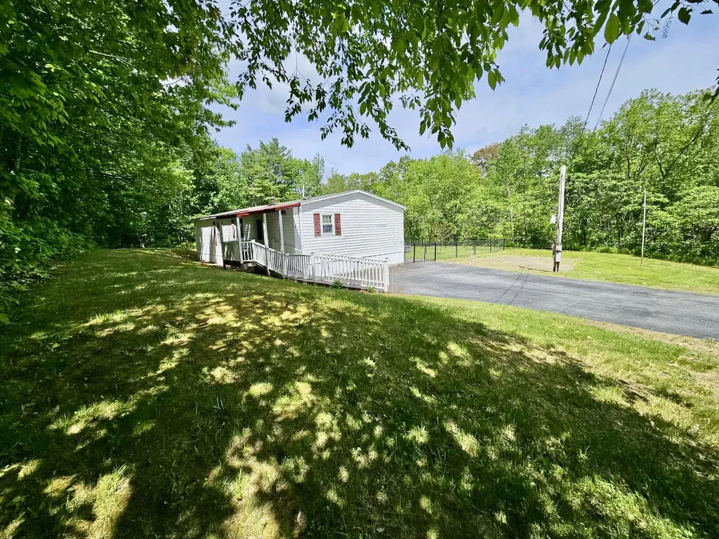 4 Crestview Drive Lewiston ME 04240