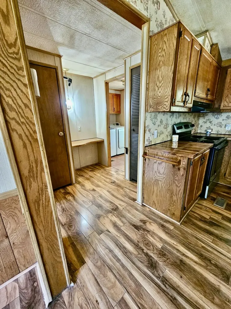 4 Crestview Drive Lewiston ME 04240