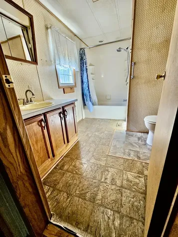 4 Crestview Drive Lewiston ME 04240