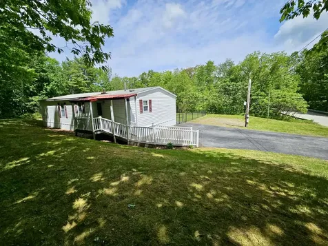 4 Crestview Drive Lewiston ME 04240