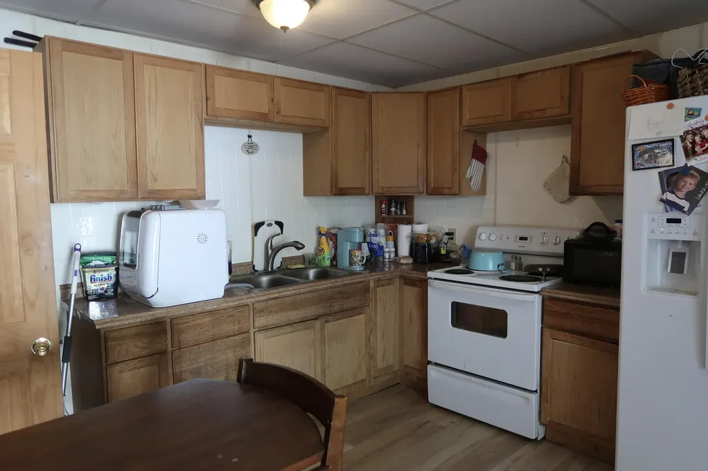 2 Debras Place Augusta ME 04330