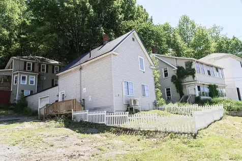 2 Debras Place Augusta ME 04330