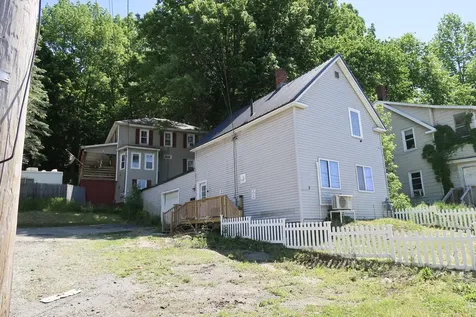 2 Debras Place Augusta ME 04330