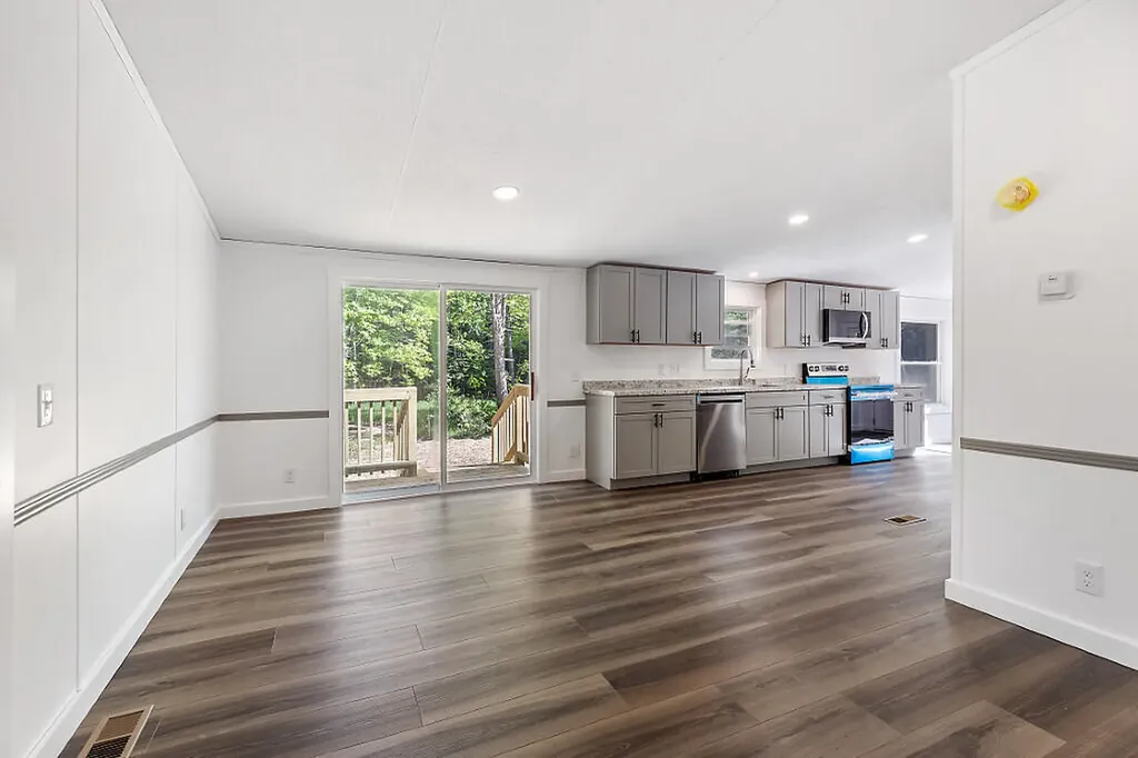 218 Hebron Road Oxford ME 04270