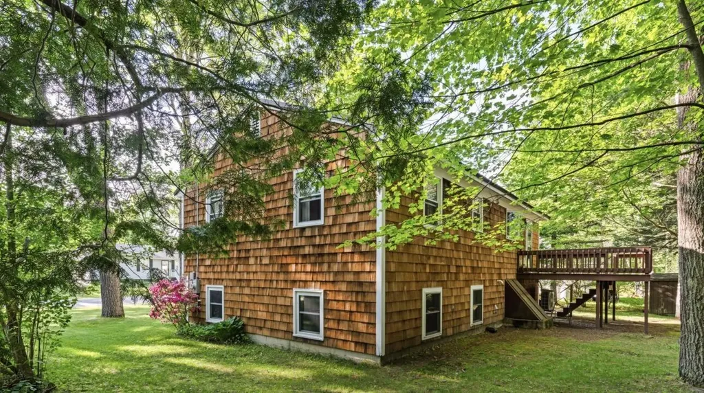 57 Barrows Drive Topsham ME 04086