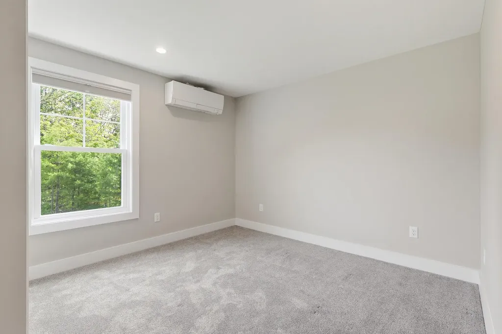 102 Shadagee Road Saco ME 04072