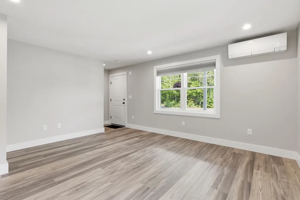 102 Shadagee Road Saco ME 04072