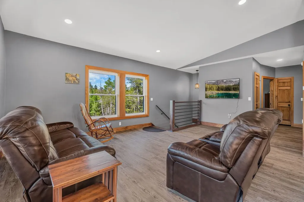 49 Tannery Loop Road Amherst ME 04605