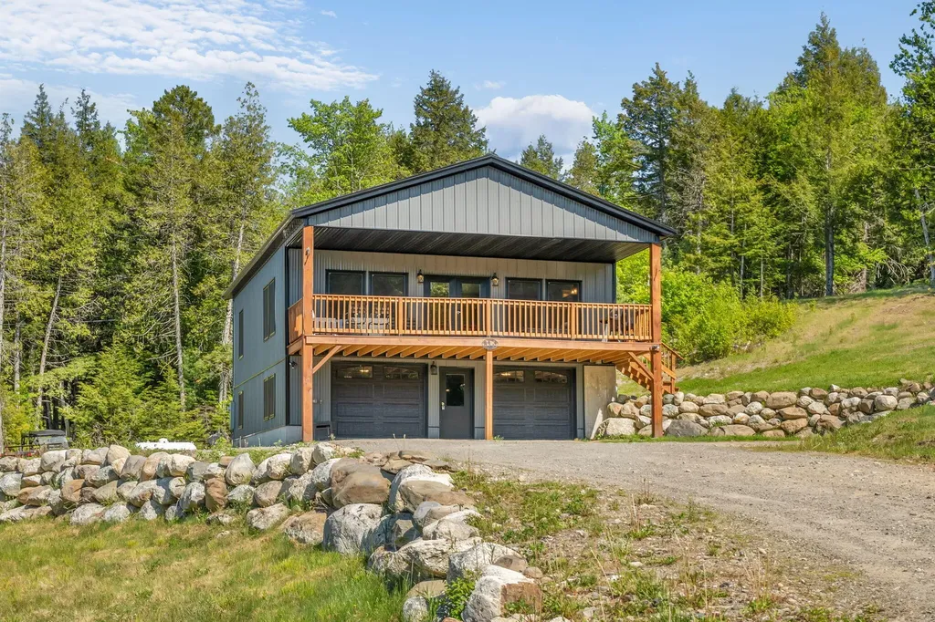 49 Tannery Loop Road Amherst ME 04605