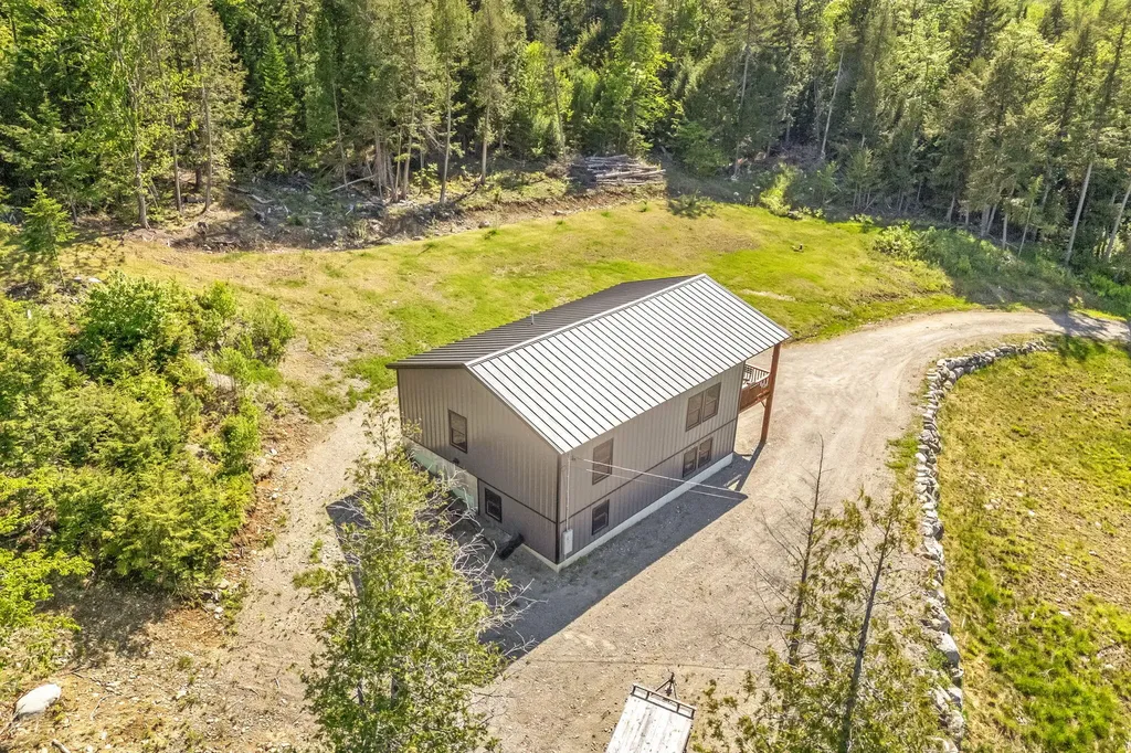 49 Tannery Loop Road Amherst ME 04605