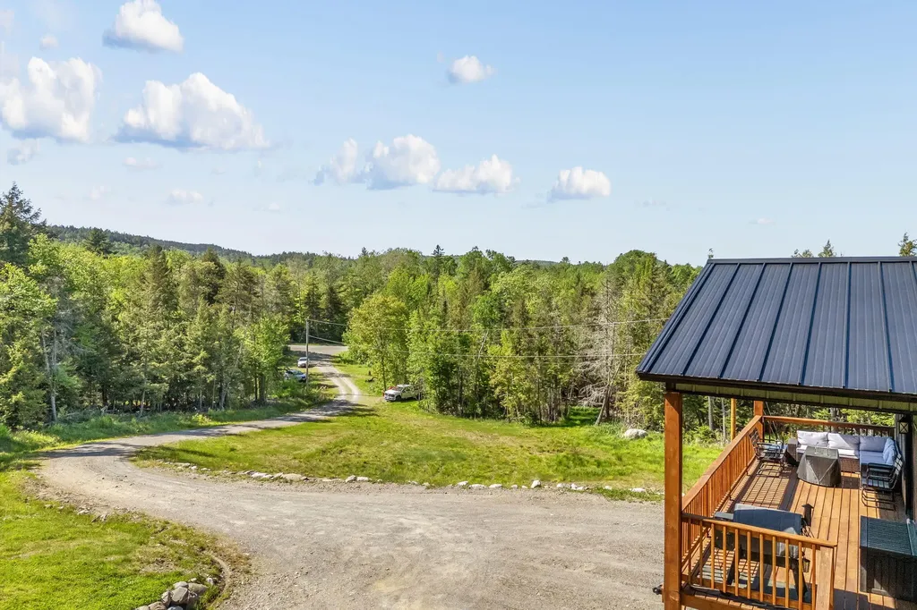 49 Tannery Loop Road Amherst ME 04605