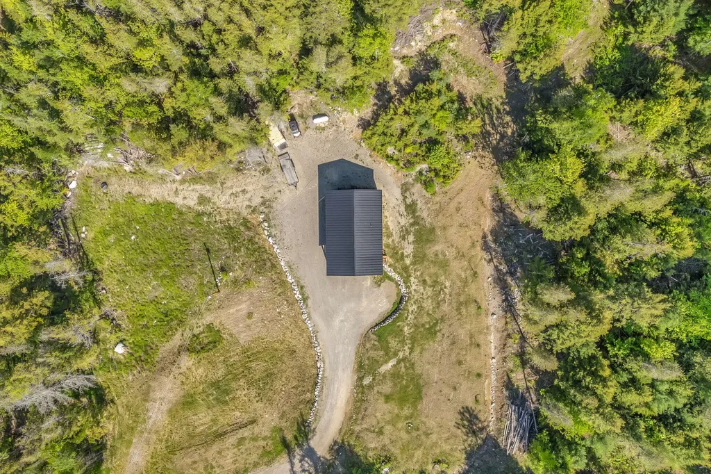 49 Tannery Loop Road Amherst ME 04605