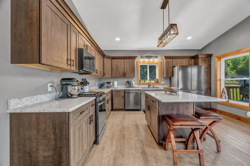 49 Tannery Loop Road Amherst ME 04605